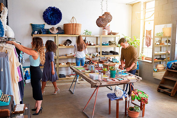 ناخن‌کار در تهران